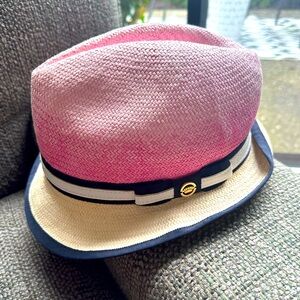 Juicy fedora straw hat - perfect spring or summer ☀️🌸